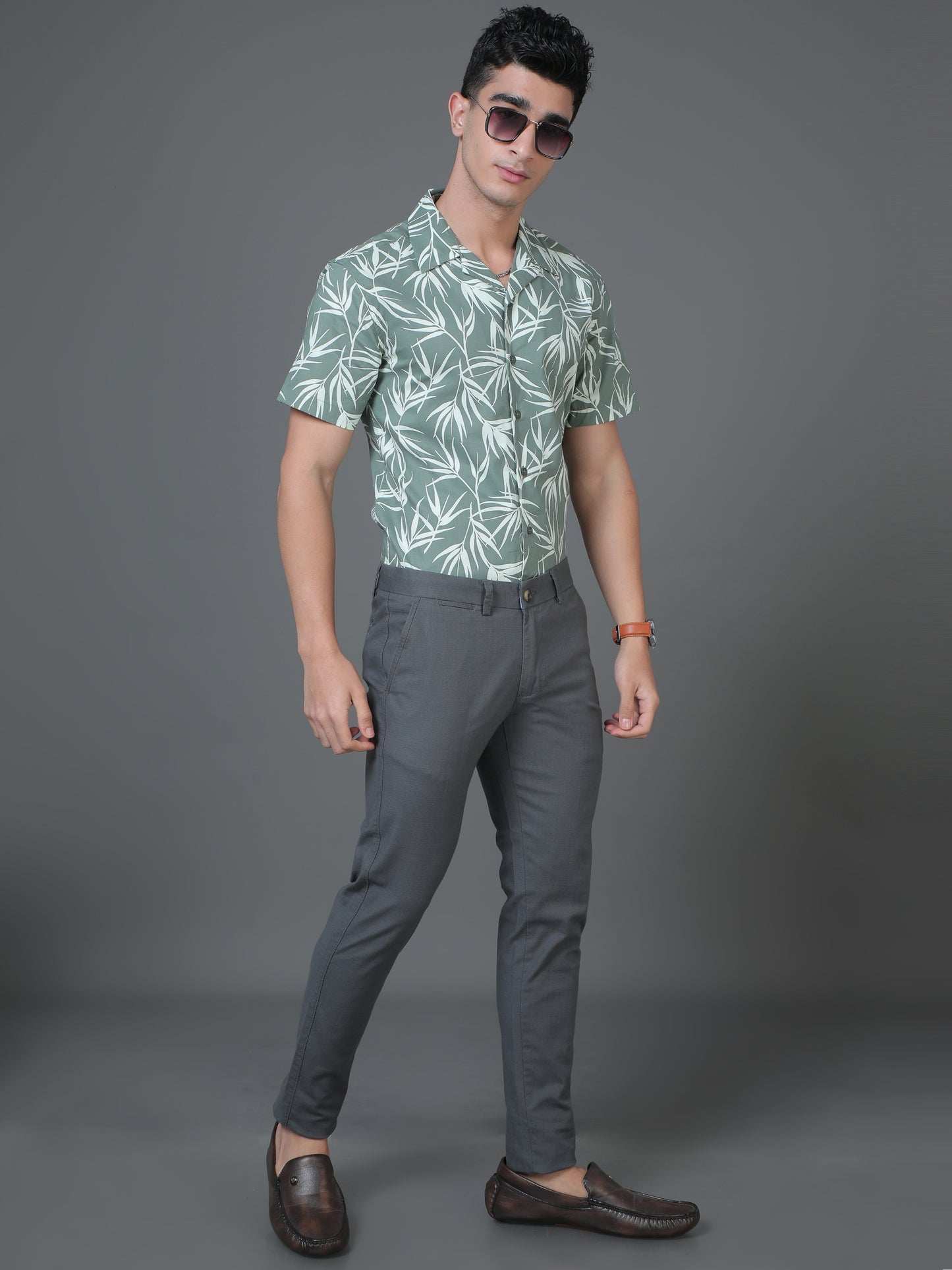 Late-night Rendezvous - Grey