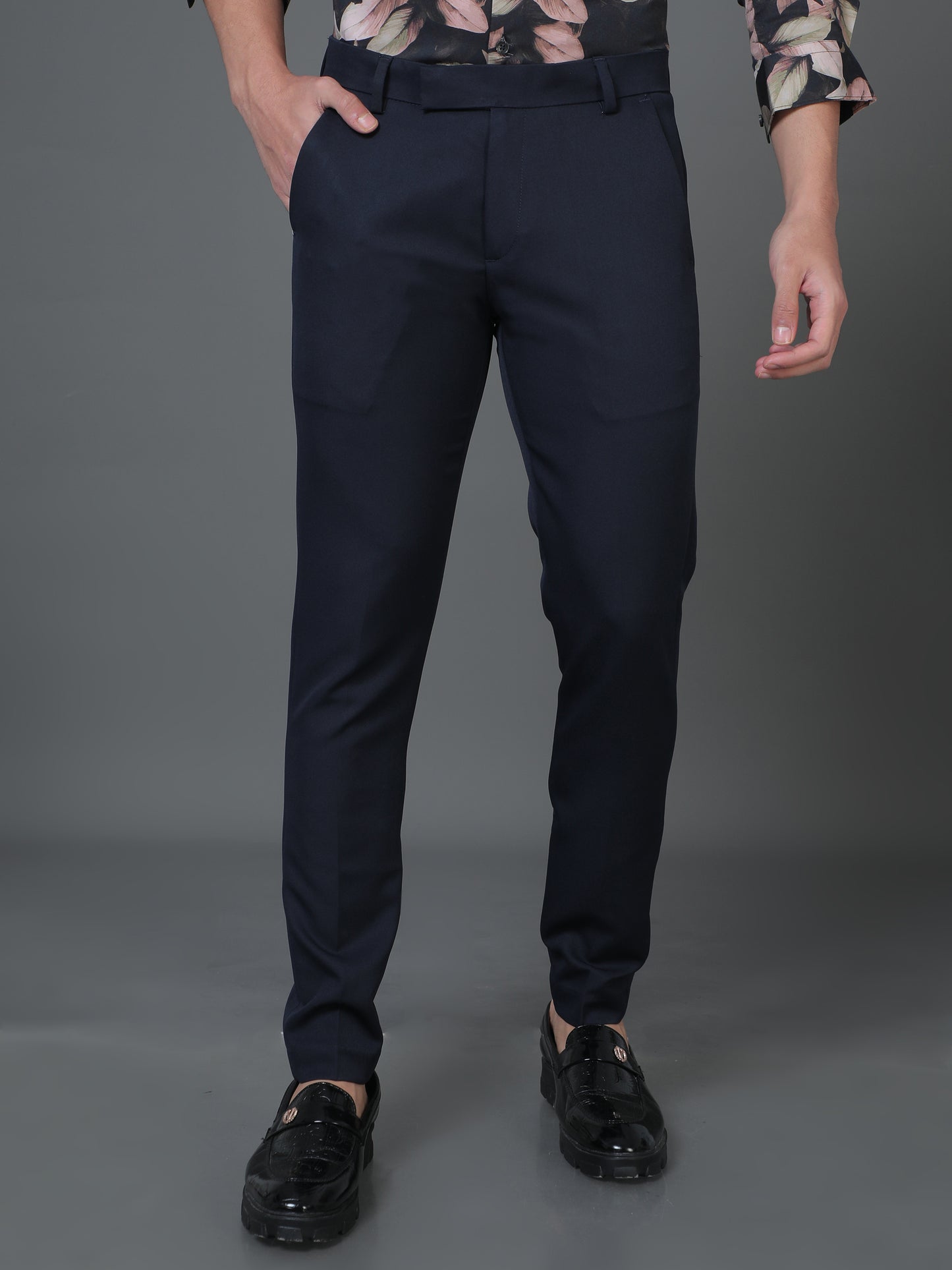 Late-night Rendezvous - Royal blue